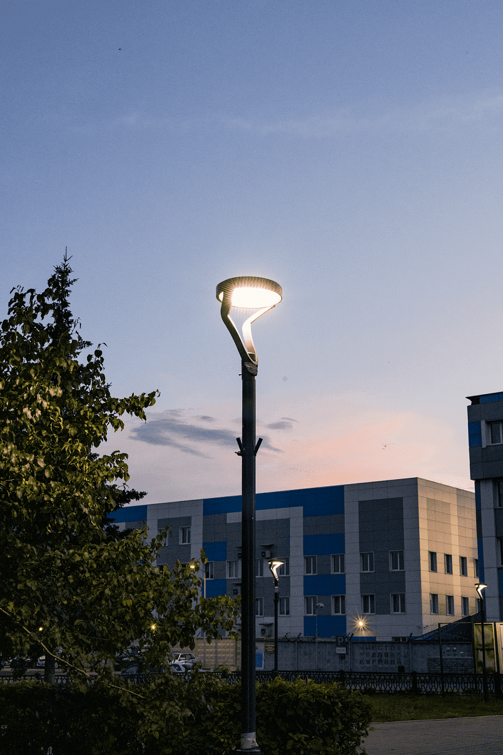 Сквер у проходной Авиазавода